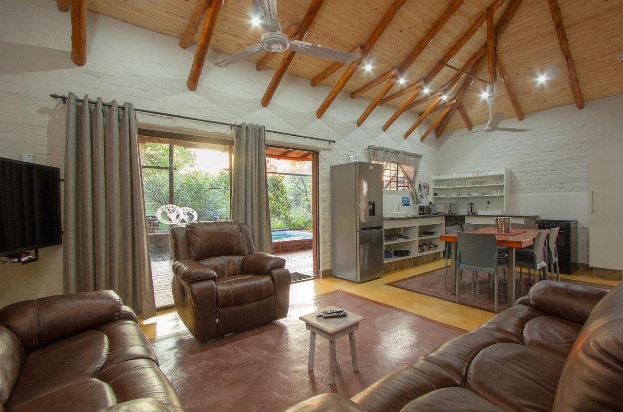 Kruger Wild Dog Inn Marloth Park Exterior foto