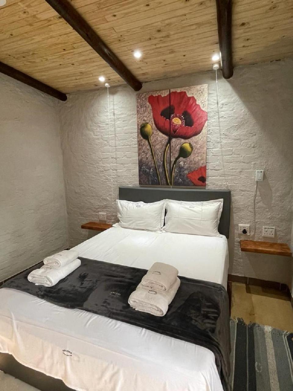 Kruger Wild Dog Inn Marloth Park Exterior foto