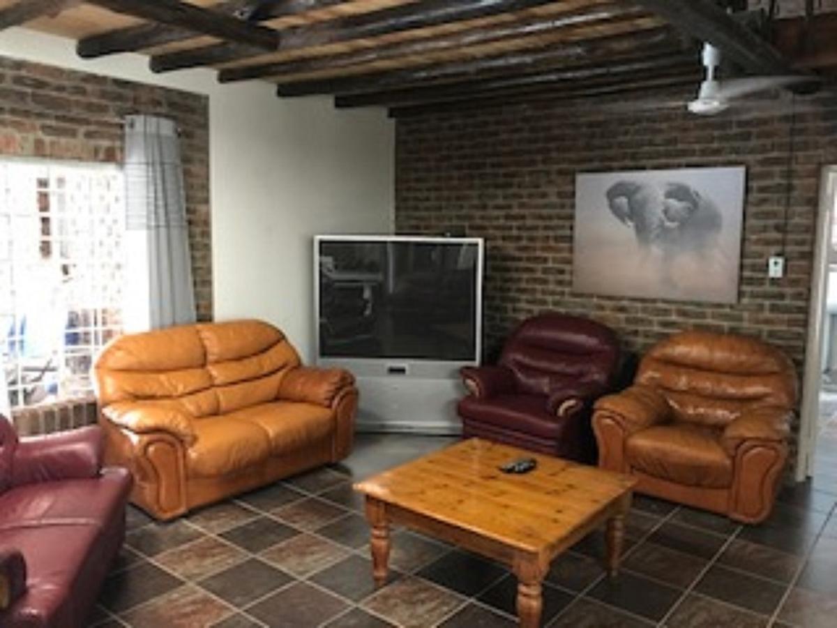 Kruger Wild Dog Inn Marloth Park Exterior foto